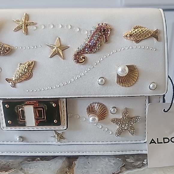 ALDO Sea-Inspired White Clutch - Picture 5 of 9